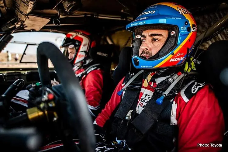 alonso toyota dakar
