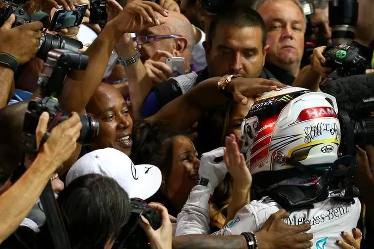 anthonyhamiltonf1grandprixabudhabiwvt7raguuylx