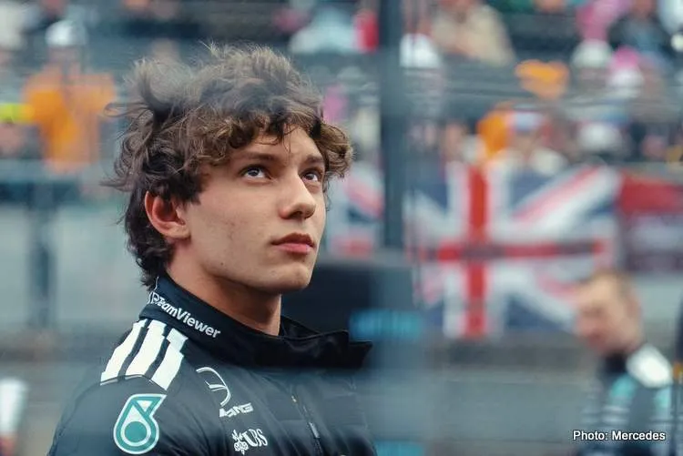 antonelli mercedes f1 japanese grand prix