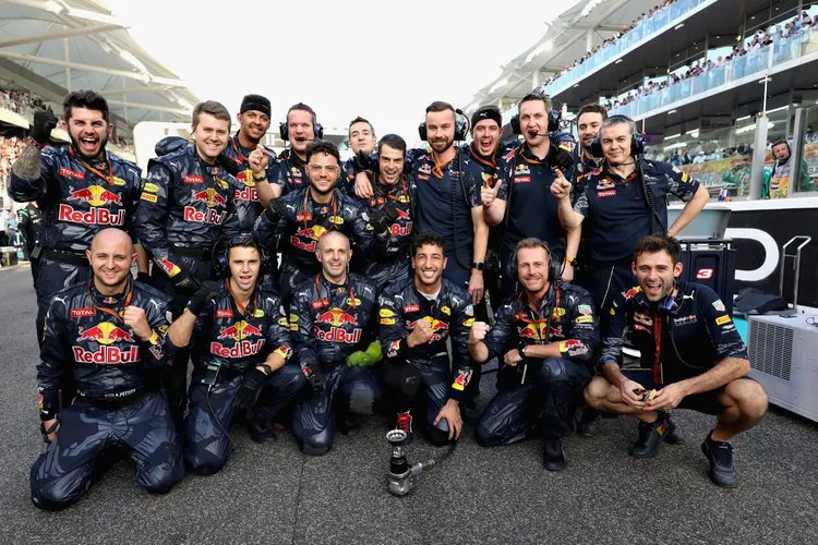 ap 1qa6etckh2111 f1 grand prix of abu dhabi