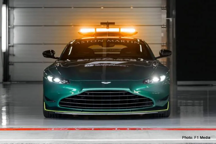 aston martin safety car f1