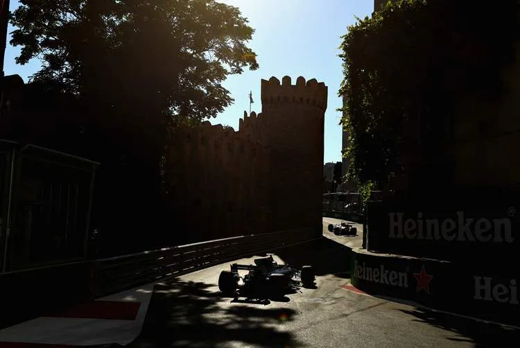 azerbaijanf1grandprixqualifyinga6v jfcdnm5x