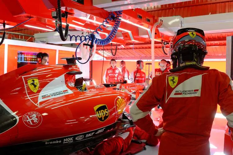 barcelona ferrari raikkonen 2 28 2019