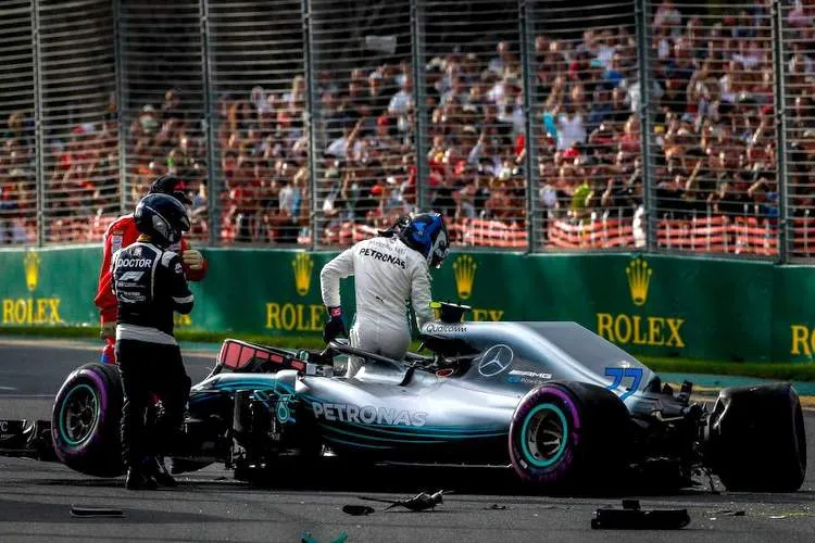 bottas crash