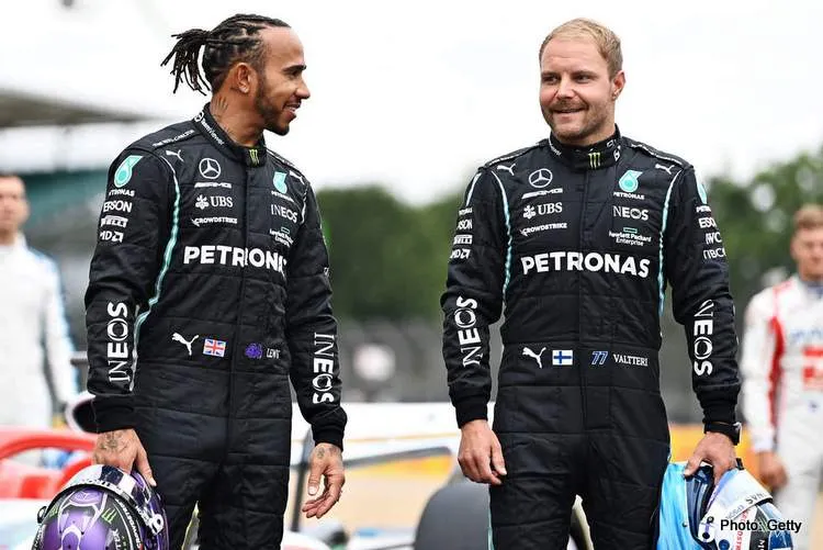 bottas hamilton silverstone21 2 2022