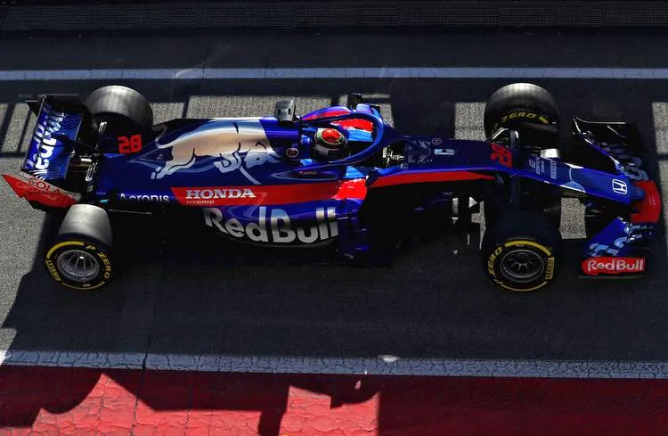brendonhartleyf1wintertestingbarcelona4ddlxfh0tlkx