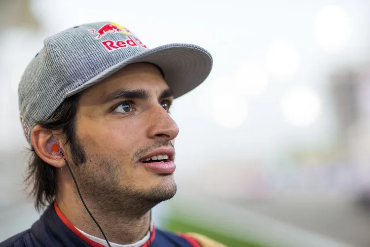 carlos sainz f1 grand prix bahrain 0jtqrpt5nzcx