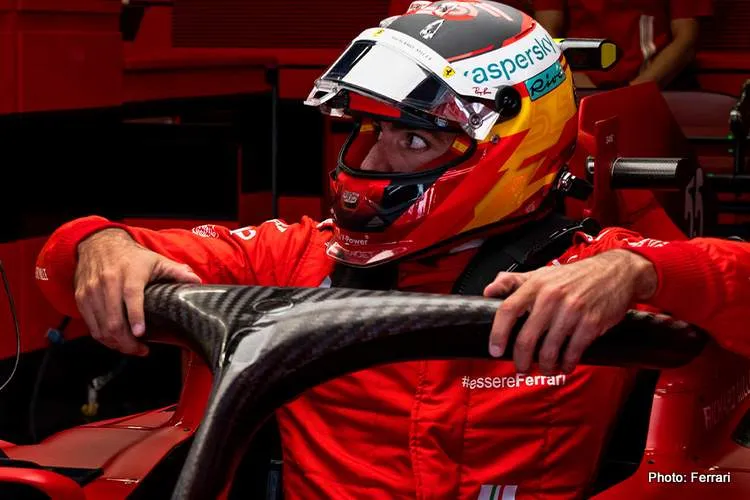 carlos sainz ferrari