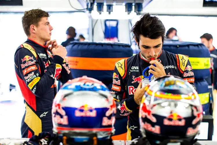 carlos sainz max verstappen f1 grand prix ybakjzlzeb x