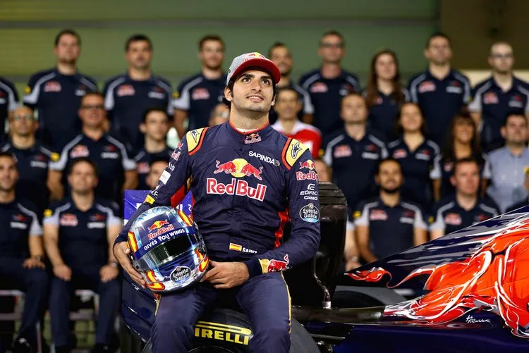 carlossainzf1grandprixabudhabipreviews0grzqh8ado9x
