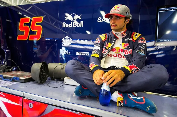 carlossainzf1grandprixsingaporepracticetlz6v932ndwx