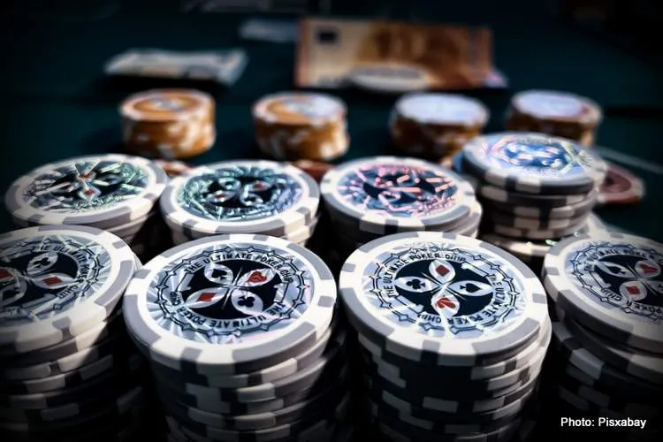 chips 6881117 1280 001