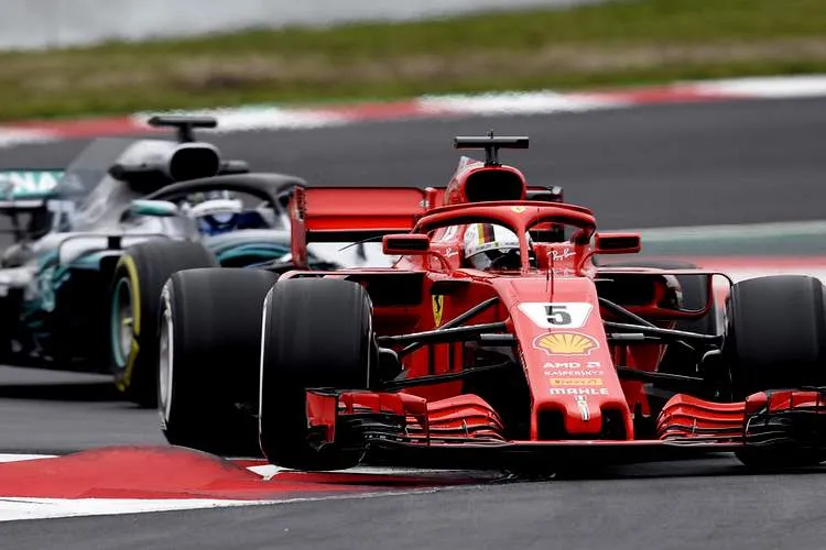 dahwm3kqncmonmktc1ma ferrari mercedes