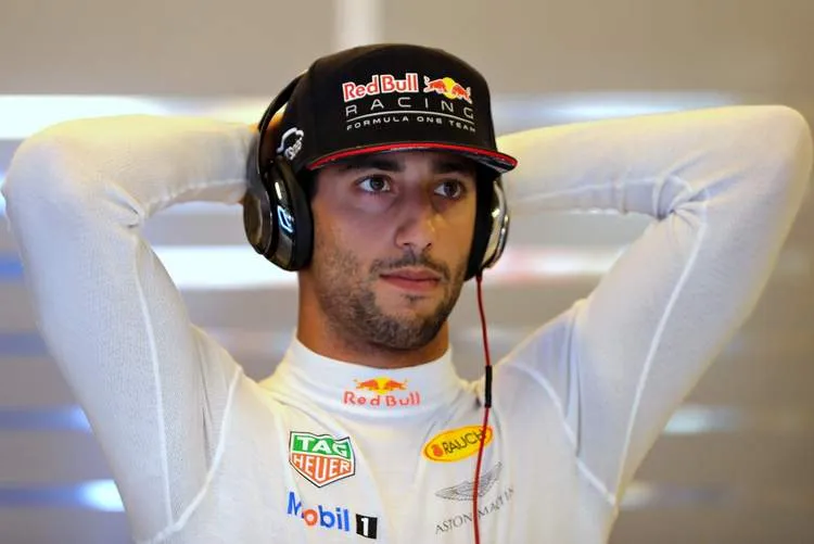 danielricciardof1grandprixabudhabiz mtre6aevkx