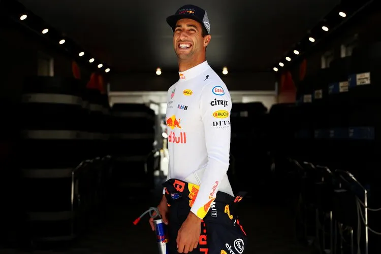 danielricciardof1grandprixfrancepracticeq2uo2akntvgx