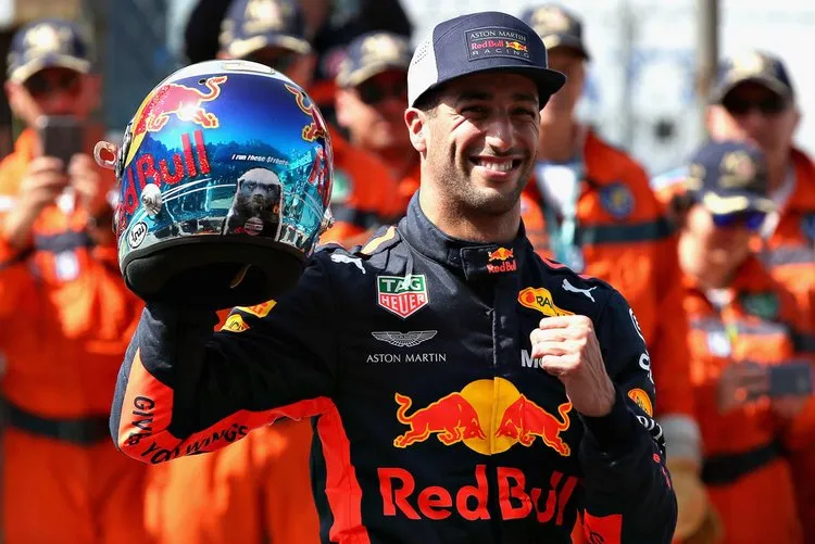 danielricciardof1grandprixmonacoqualifying4anoldkgly5x