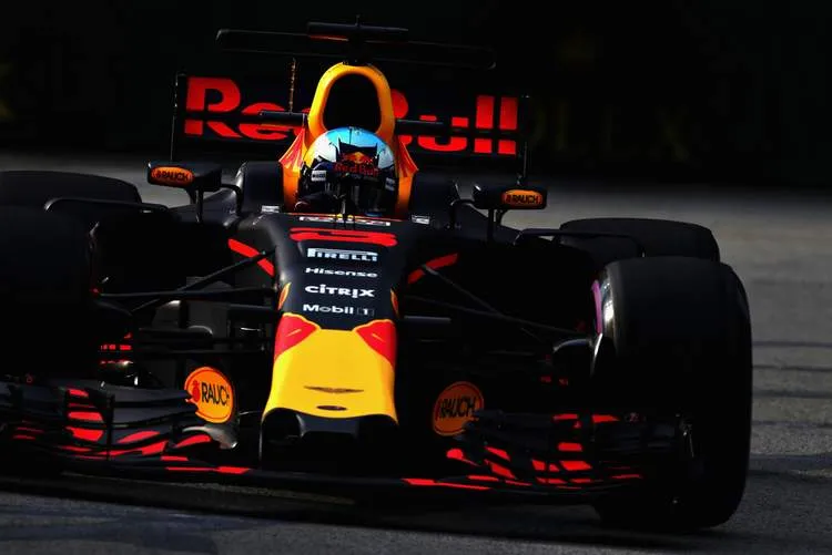 danielricciardof1grandprixsingaporepractice595sr1vcetsx