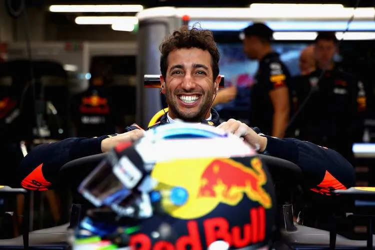 danielricciardof1grandprixsingaporepracticeaefd9ycafuqx