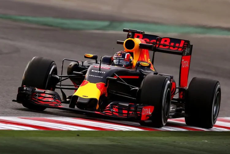 daniilkvyatf1testingbarcelonadayone