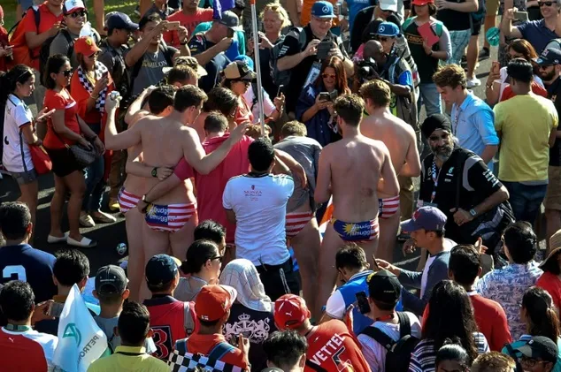 f1 fans strippers
