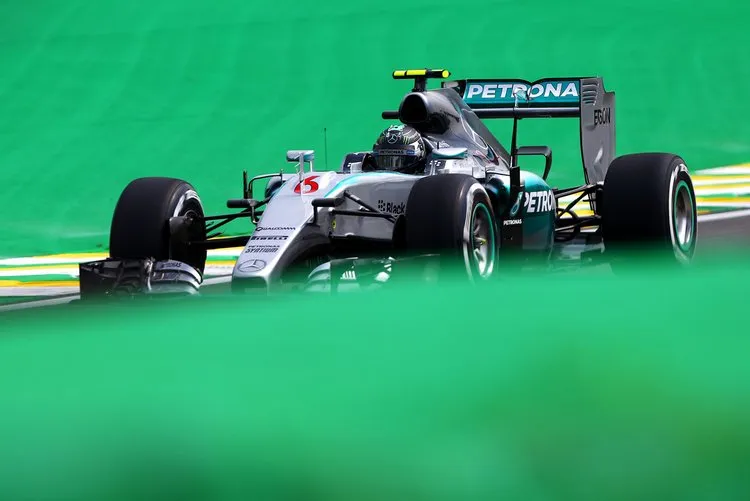 f1 grand prix brazil practice v9smlpbesx