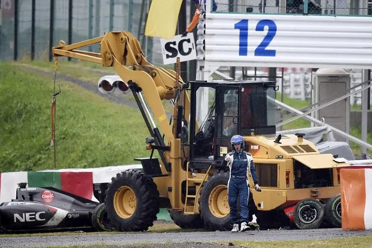 f1 recovery vehicle