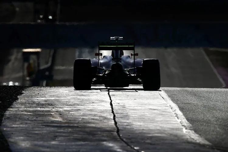 f1 testing in jerez day one t znomugdkax