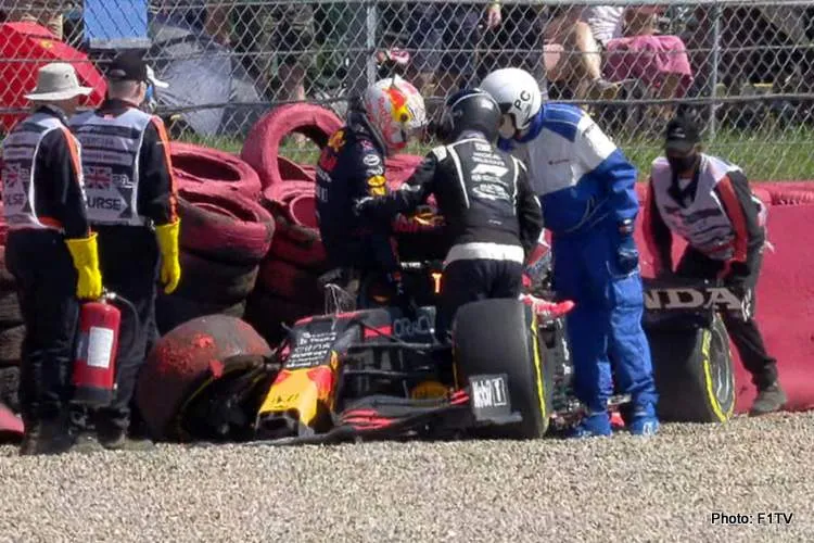 f1 verstappen crash silverstone