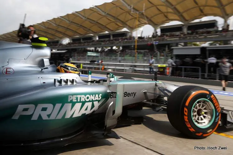 f12013gp02mal jk1375774