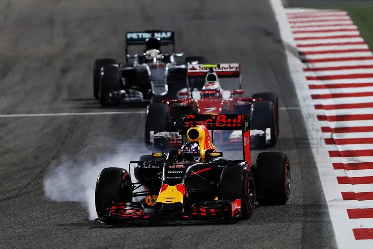 f1grandprixofbahraindaniel ricciardo