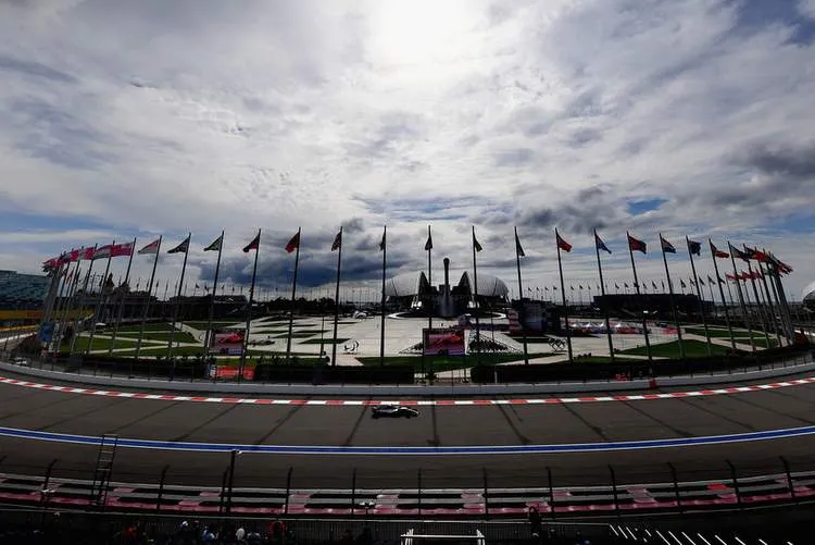 f1grandprixrussiapracticek9rwk520qrjx 001
