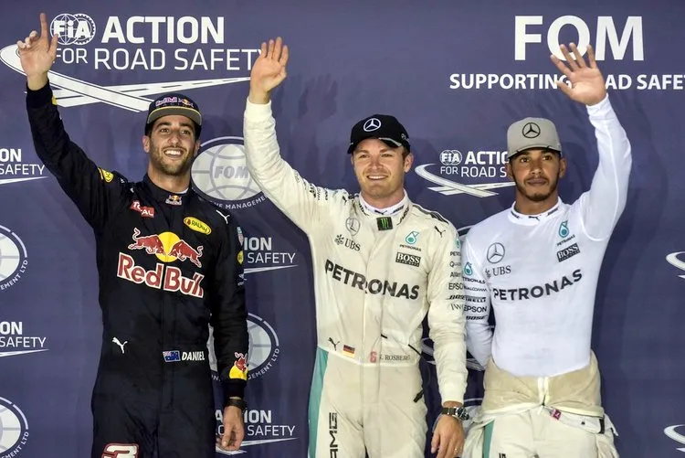 f1grandprixsingaporequalifying3vfemgoalxox