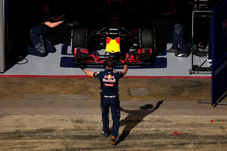 f1testingbarcelonadayfourdgmco8pb9mrx