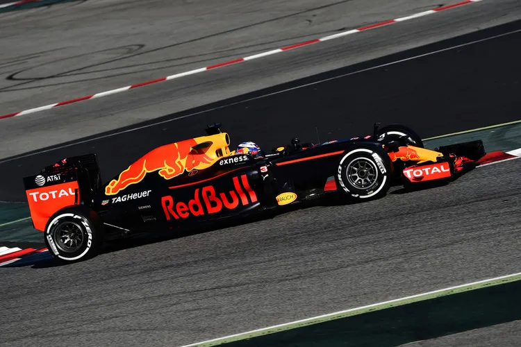 f1testingbarcelonadayfouro4z xswemhex