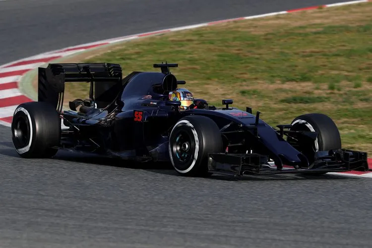 f1testingbarcelonadaythreesainz