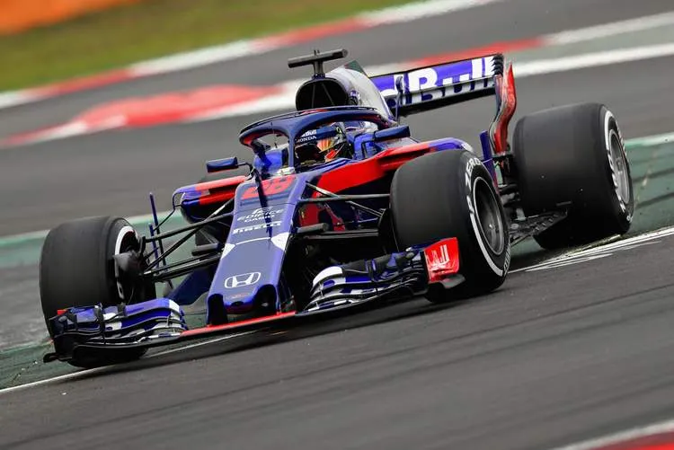 f1wintertestingbarcelonadayoneozzsyhafja6x