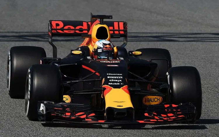 f1wintertestingbarcelonadaythreexwnku zwf37x
