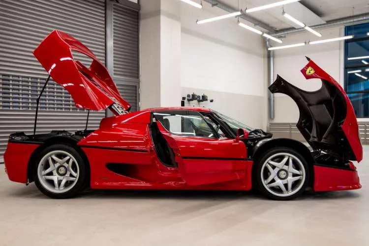 f50 side right open vettel ferrari