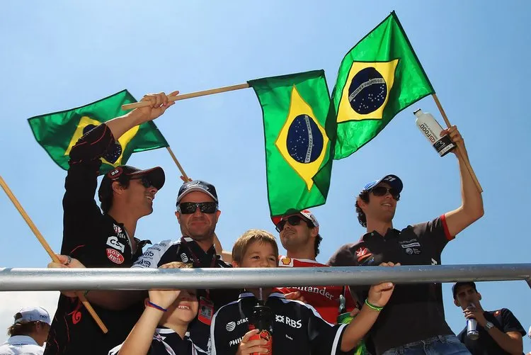 felipemassabrunosennaf1grandprixbrazilf426auamev8x