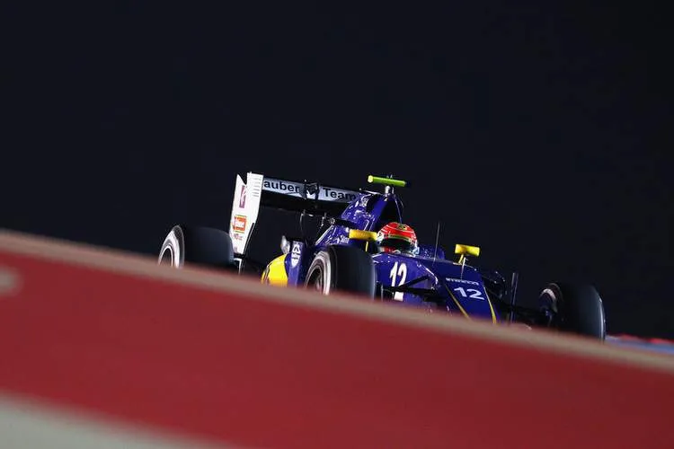 felipenasrf1grandprixbahrainpracticebuytdhilrx9x
