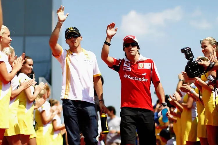 fernando alonso robert kubica f1 grand prix 0vjse8neri7x