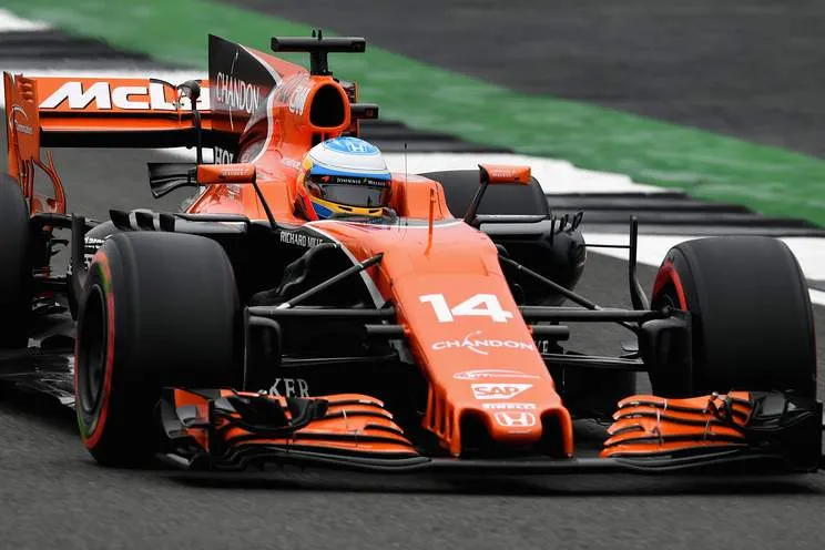 fernandoalonsof1grandprixgreatbritaingyrsgvegx7lx