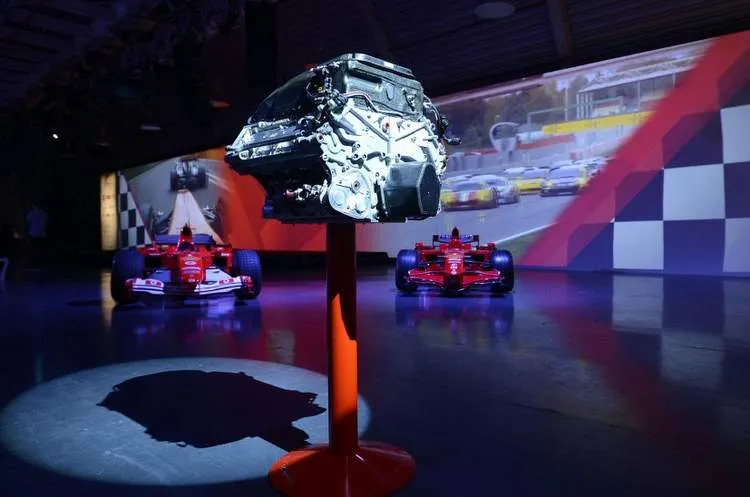 ferrari engine 001
