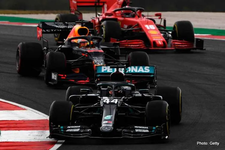 ferrari mercedes red bull 2022