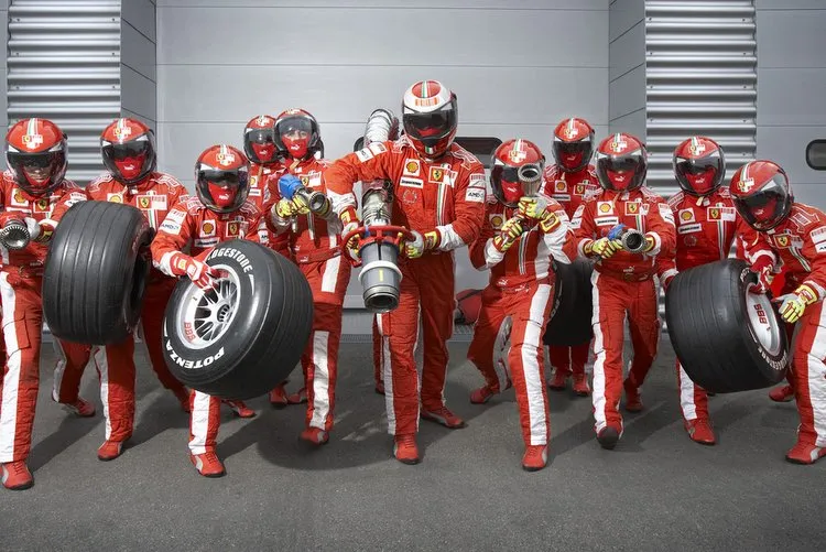 ferrari pit crew