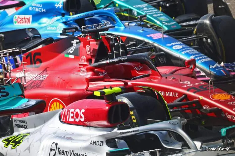 formula1 testing cars paddock 2022