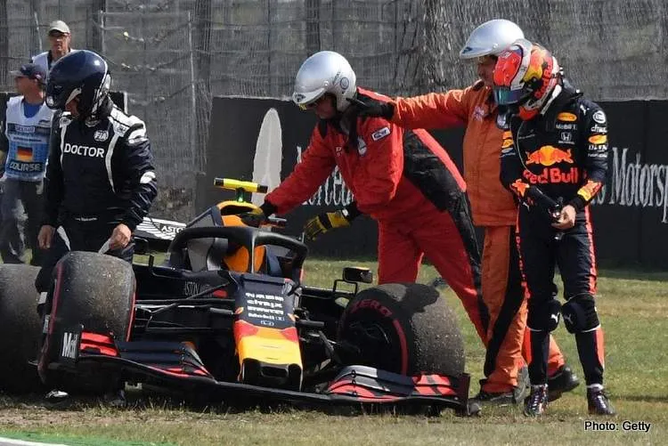 gasly crash wreck accident shunt snash