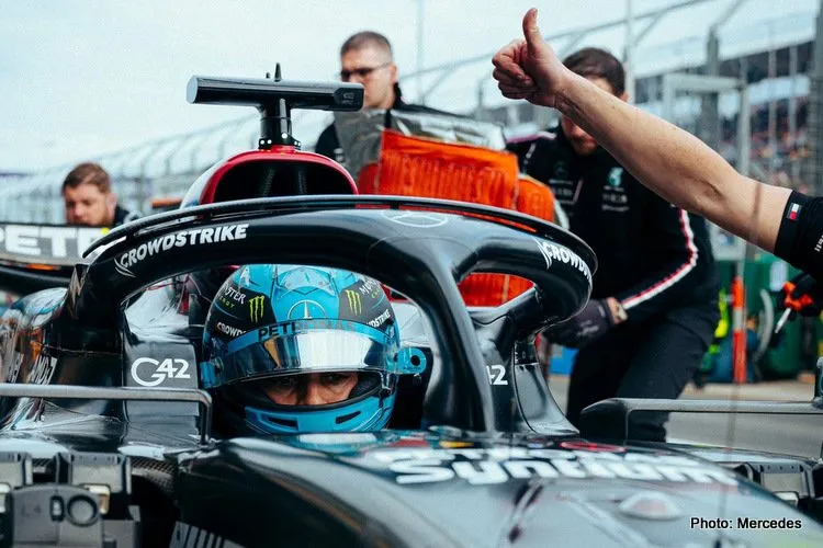 george russell melbourne f1 qualifying pitstop