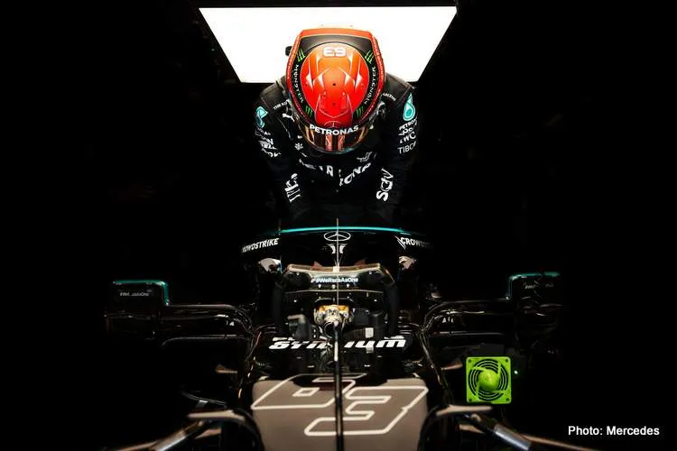 george russell mercedes 2022
