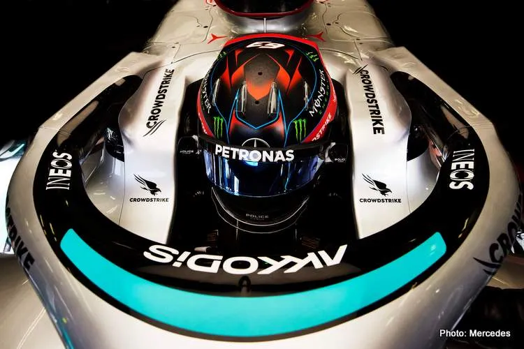 george russell mercedes 2022 f1